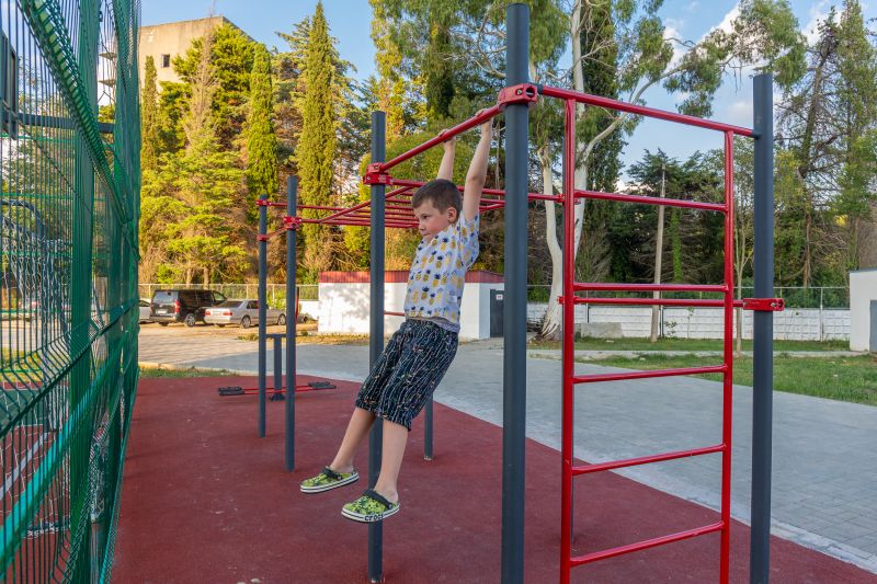 Спортивные площадки